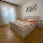 9 Lejlighed Kampor